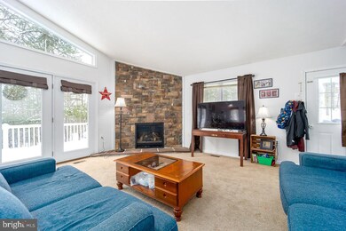 425 Dale Dr, Basye-Bryce Mountain, VA 22842 - photo 3