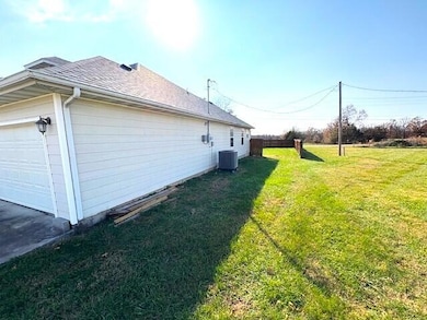 9945 Lawrence 2239, Monett, MO 65708 - photo 4