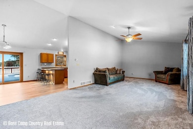 N9961 N Padre Pio Dr, Necedah, WI 54646 - photo 3