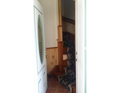 44 Springdale St unit 2, Malden, MA 02148 - photo 4