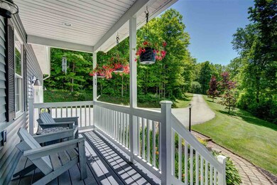 2 Hawthorne Rd, Saint Albans, VT 05478 - photo 3