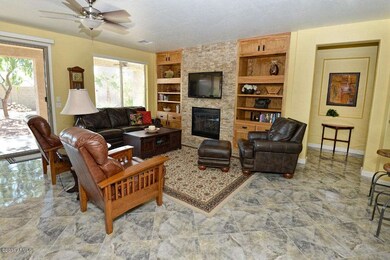 4737 nogales greatrm 1