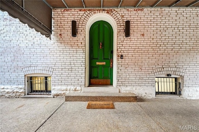 4624 Pershing Place, Saint Louis, MO 63108 - photo 3