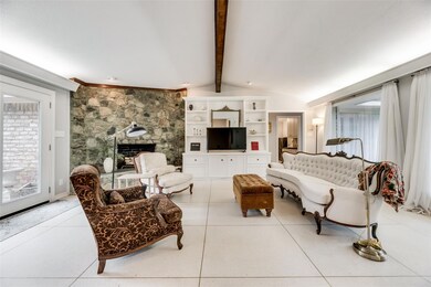 1407 Pebble Creek Dr, Euless, TX 76040 - photo 7