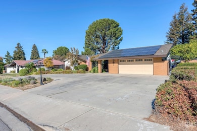 3010 Panorama Dr, Bakersfield, CA 93306 - photo 4