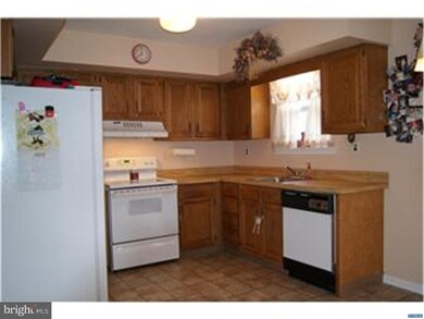 1140 Nicole Ln, Glenolden, PA 19036 - photo 6