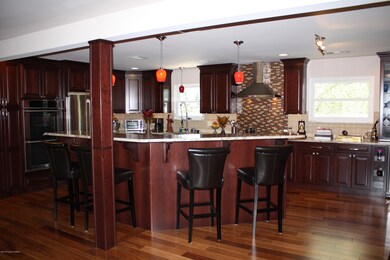 57 S Beech Rd, Wilkes Barre, PA 18705 - photo 2