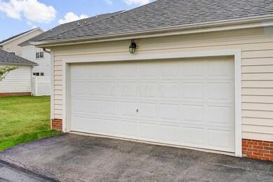 Detached 2-Car Garage
