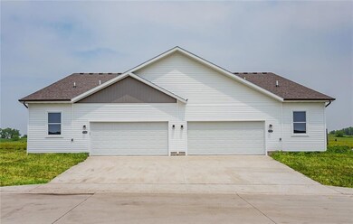 9765 Regatta Ln, Johnston, IA 50131 - photo 4