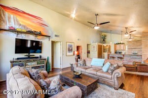 11_Living Room4