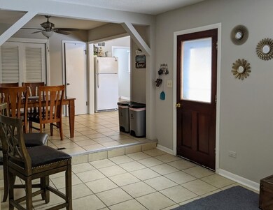 462 N Emery Ln, Elmhurst, IL 60126 - photo 5