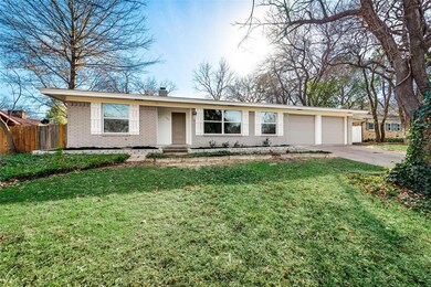 705 Bedford Ct W, Hurst, TX 76053 - photo 2