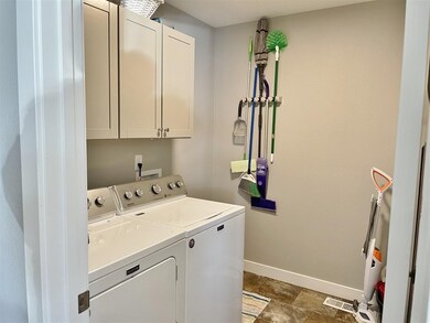 198 Mulberry Loop NE, Minot, ND 58703 - photo 7