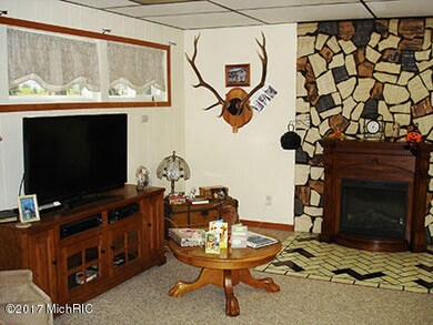 Family room2