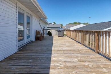 1419 Aspen Dr, Waterloo, IA 50701 - photo 3