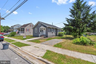 730 Maple Rd, Woodbury, NJ 08096 - photo 2