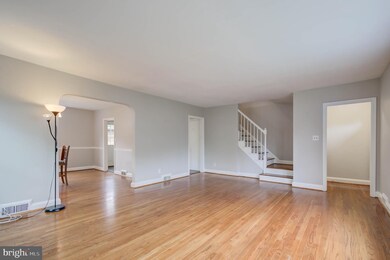 8124 Clyde Bank Rd, Towson, MD 21286 - photo 6