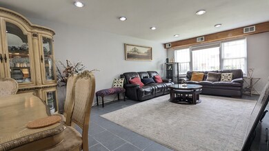 6045 N Mozart St, Chicago, IL 60659 - photo 7