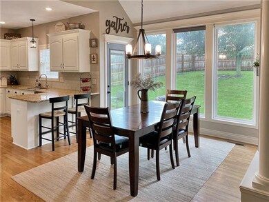 Eat in kitchen