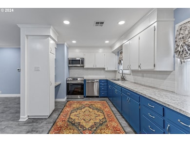 567 Bliler Ave NE, Salem, OR 97301 - photo 6