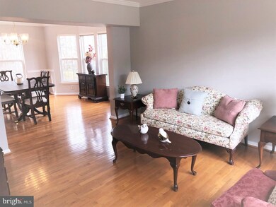 310 Buskin Ct, Severn, MD 21144 - photo 4