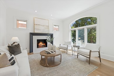 156 S Sunnyside Ave, Elmhurst, IL 60126 - photo 4