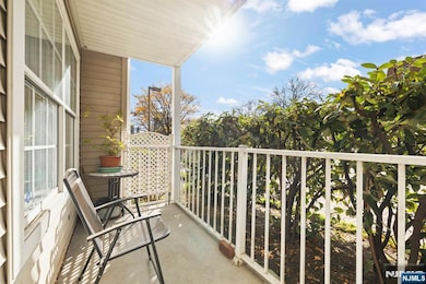 28 Garden Place unit 151, Edgewater, NJ 07020 - photo 2