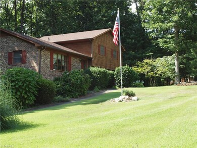 2520 Scott Mountain Rd, Asheboro, NC 27205 - photo 3