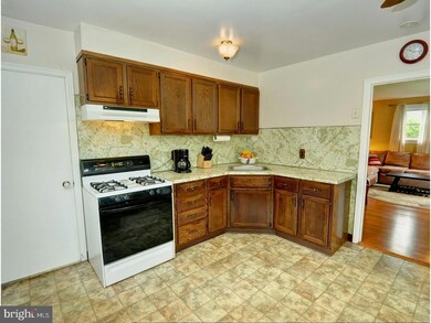 16 Brookside Rd, Glenside, PA 19038 - photo 5