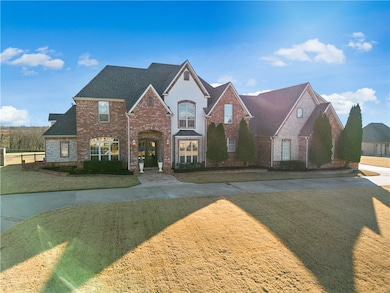 11977 Churchill Downs Dr, Springdale, AR 72762 - photo 2