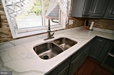 4025 Clyde Ln, White Plains, MD 20695 - photo 5