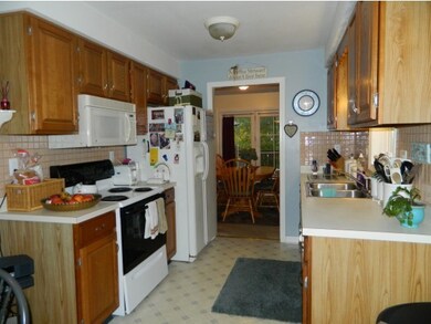 6 Sirelle Ct unit 5, Nashua, NH 03060 - photo 3
