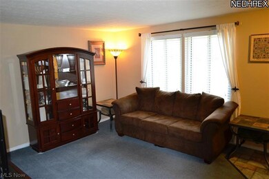 10132 Spinnaker Run unit 10F, Aurora, OH 44202 - photo 3