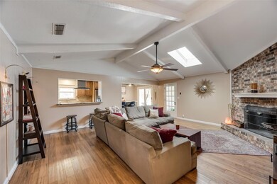 732 Springhill Dr, Hurst, TX 76054 - photo 4