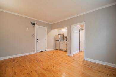 1414 W Pratt Blvd unit 410, Chicago, IL 60626 - photo 3
