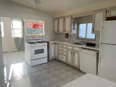 314 W Cresse Ave, Wildwood, NJ 08260 - photo 4