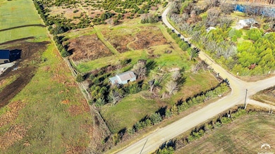 1587 N 450 Rd, Baldwin City, KS 66006 - photo 4