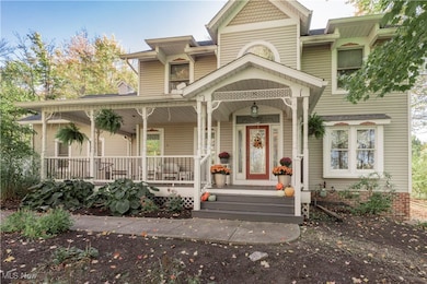 11075 Cory Ln, Newbury, OH 44065 - photo 2