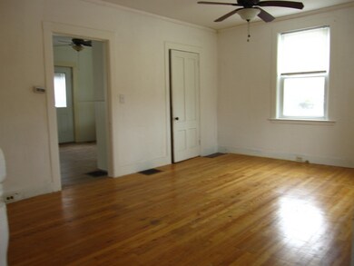 19 Cemetery St unit 21, Hopedale, MA 01747 - photo 3