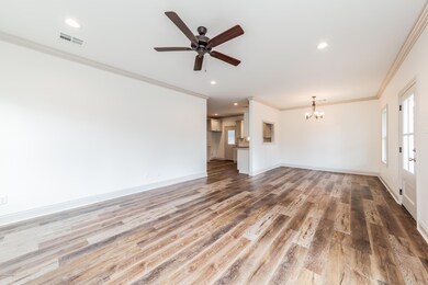 Living Room/Dining
