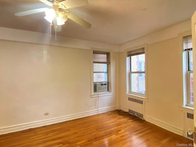 7915 35th Ave unit 3C, Jackson Heights, NY 11372 - photo 5