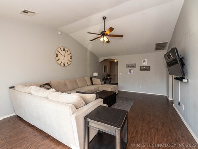 4313 N 33rd St, Broken Arrow, OK 74014 - photo 4