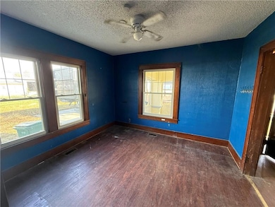 101 S Buttermilk Station Rd, East Lynne, MO 64743 - photo 5