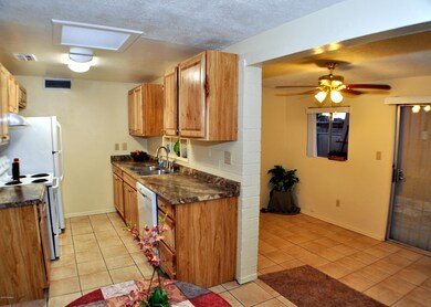 Kitchen & bonus room