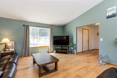 23-web-or-mls-6678 SE Davis Loop-22