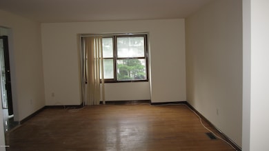 2 N Tulip St unit 1, Cos Cob, CT 06807 - photo 3