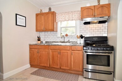 60 California Ave, Providence, RI 02905 - photo 4