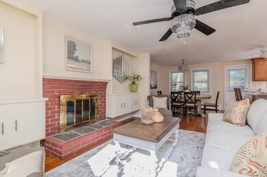 34 Isabel Cir, Randolph, MA 02368 - photo 4