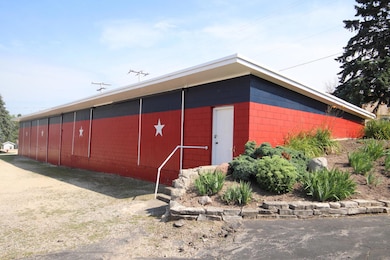 120 Dix Rd, Mount Calvary, WI 53057 - photo 3