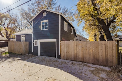 638 S Greenwood St, Wichita, KS 67211 - photo 2